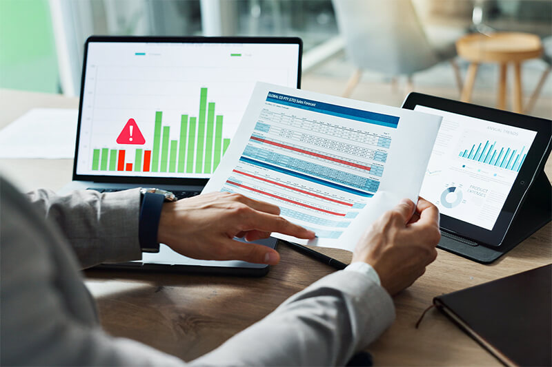 ¿Cómo se integra la pérdida crediticia esperada?